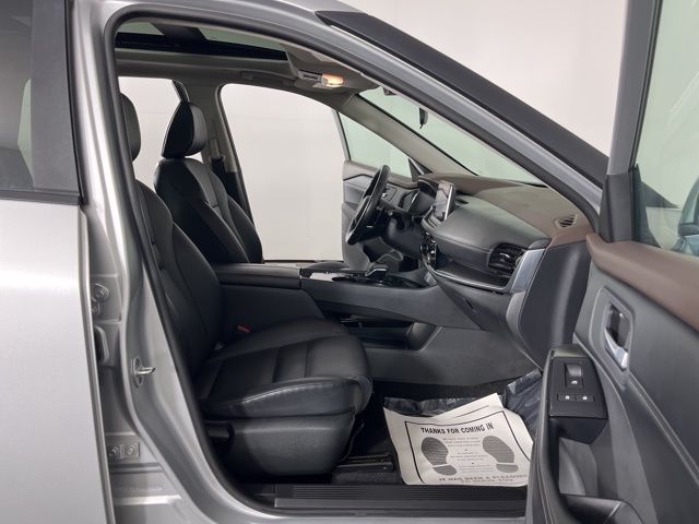 2023 Brilliant Silver Metallic Nissan Rogue SV FWD SUV