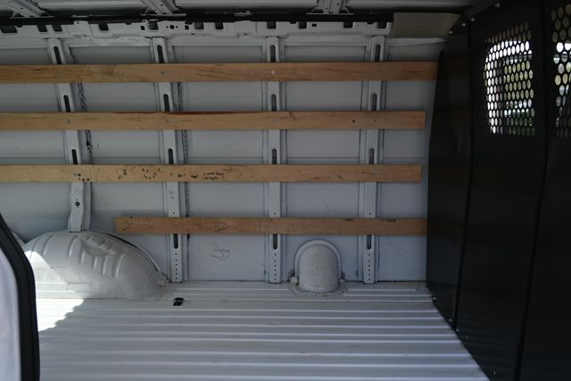 2023 GMC Savana 2500 Work Van photo