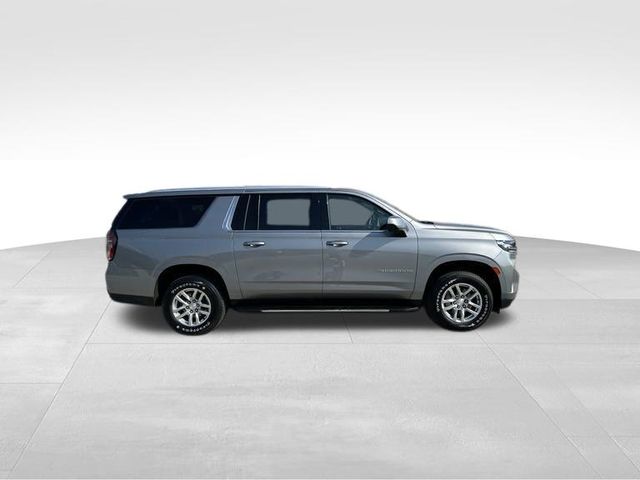 2023 Chevrolet Suburban LT 10