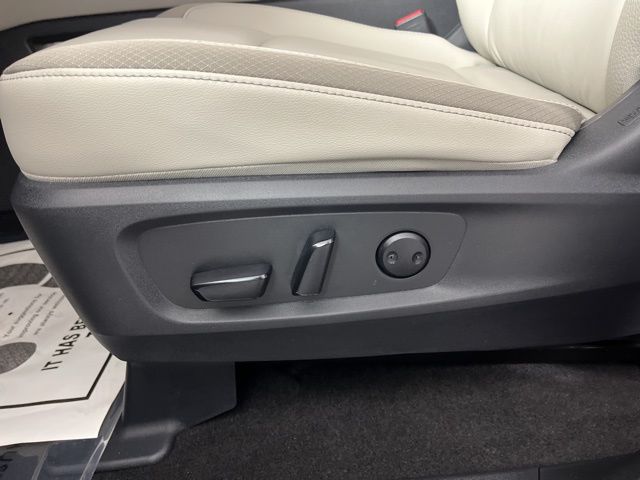 2025 Super Black Nissan Pathfinder SL FWD SUV