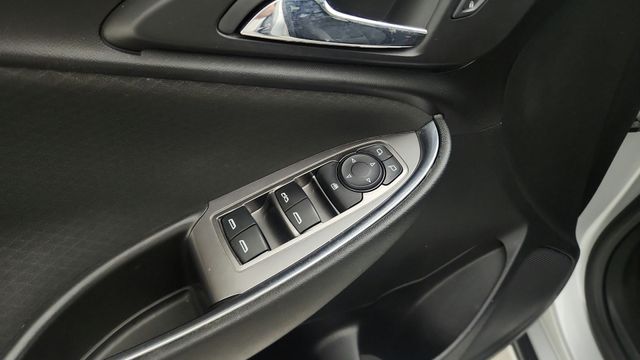 2020 Chevrolet Malibu LT Silver at Emmons Autoplex