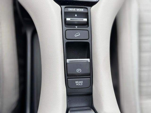 new 2026 Honda HR-V car, priced at $28,692