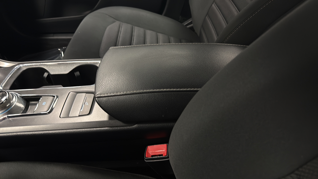 Used 2017 Lightning Blue Ford SE image 19