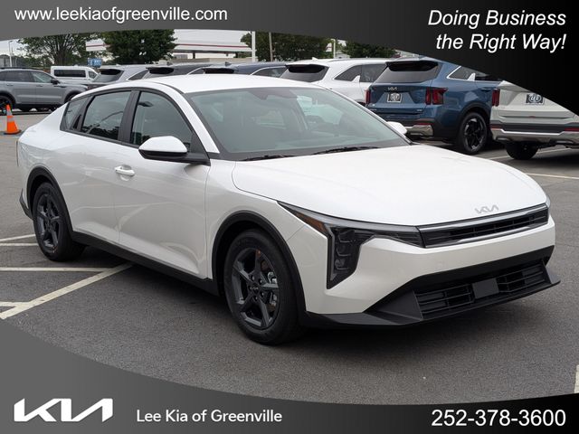 2026 Kia K4 LXS