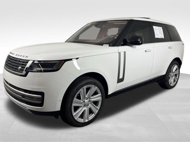 2023 Land Rover Range Rover SE 3