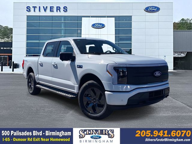 Oxford White 2025 Ford F-150 Lightning Flash SuperCrew AWD Pickup Truck All-Wheel Drive Automatic