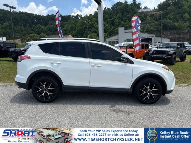 2018 Toyota RAV4 SE AWD