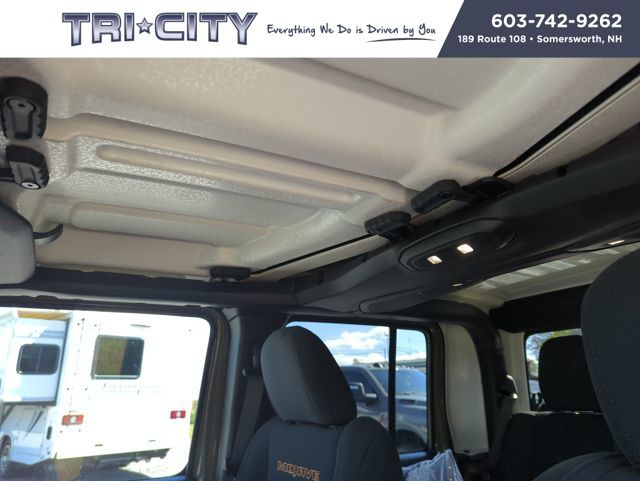 2025 Jeep Gladiator Mojave photo 19