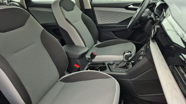 2023 Volkswagen Taos