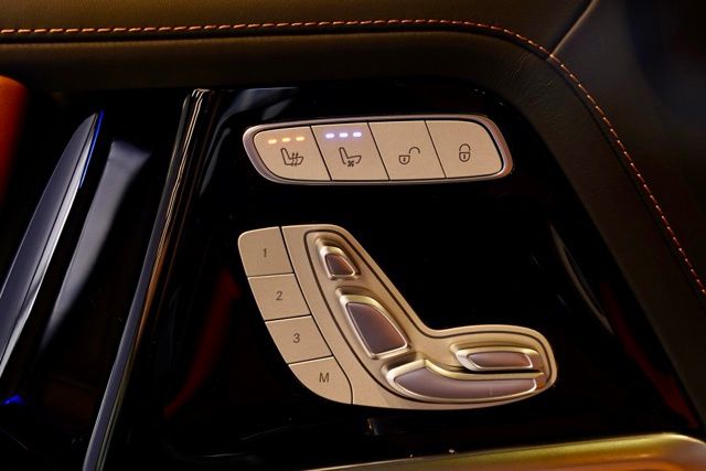 New 2027 Blue Mercedes-Benz G 63 AMG® image 17