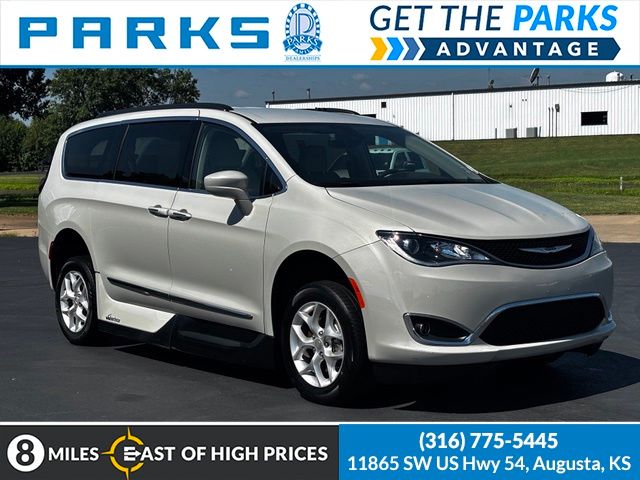 2017 Chrysler Pacifica Touring L FWD