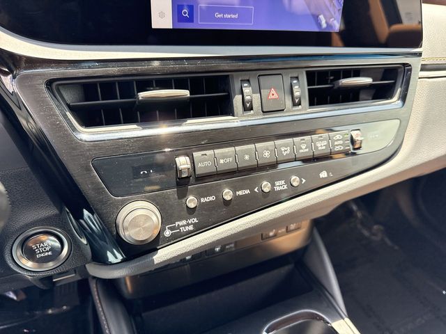 Used 2024 Lexus ES Sedan
