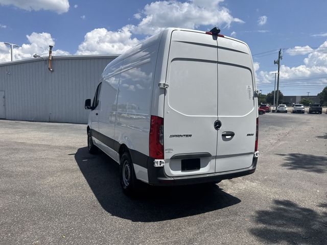 Used 2025 White Mercedes-Benz Cargo 144 WB image 7