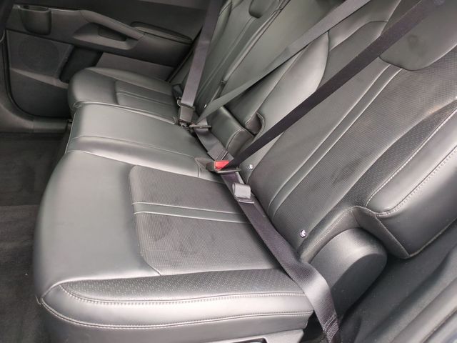 used 2024 Kia Sorento car, priced at $25,980