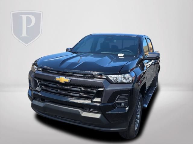 2024 Chevrolet Colorado LT 13