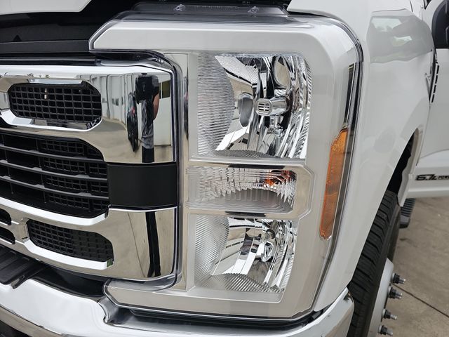 New 2026 White Ford 9' SERVICE BODY image 15