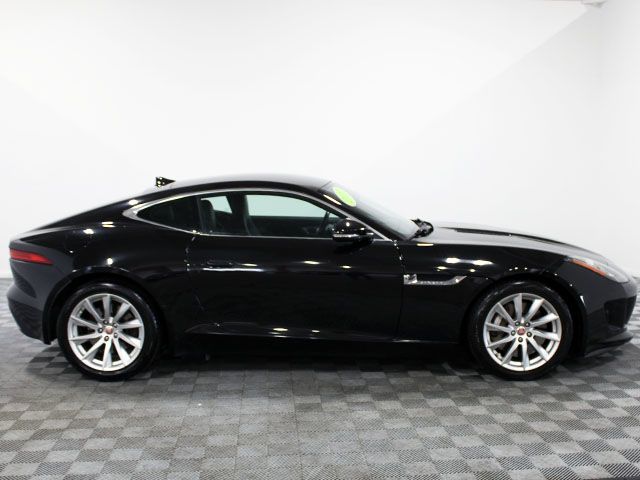 Used 2017 Ultimate Black Metallic Jaguar Premium image 7