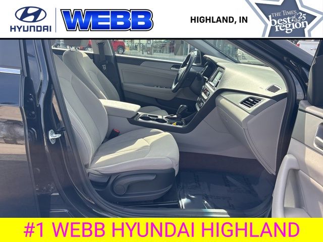 Used 2019 Black Hyundai SEL image 22