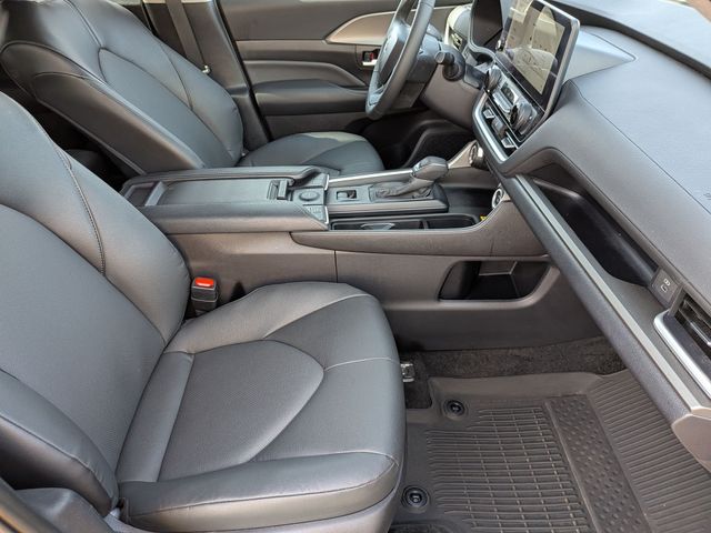 2025 Toyota Grand Highlander Hybrid - Image 34