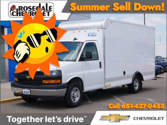 Summit White 2025 Chevrolet Express Chassis Van Rear-Wheel Drive 8-Speed Automatic