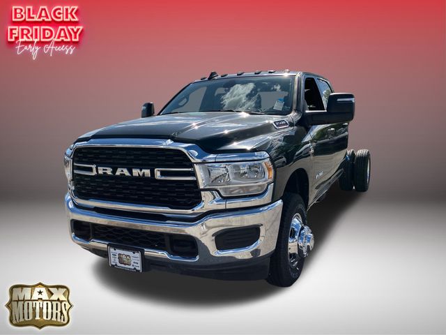 2023 Ram 3500 SLT 4