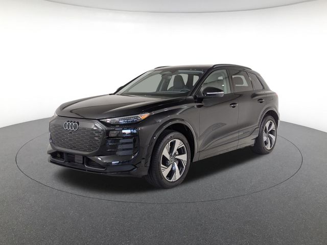 2025 Audi Q6 e-tron quattro Premium Plus