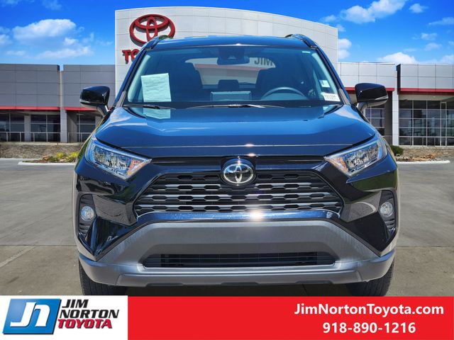 Used 2021 Toyota RAV4 XLE with VIN 2T3P1RFV9MW224176 for sale in Tulsa, OK