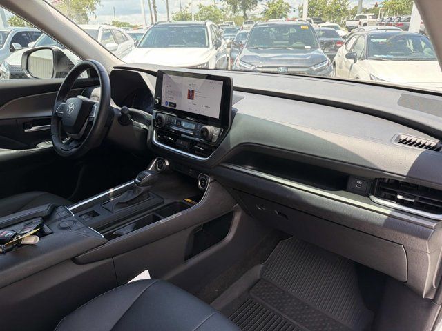 Used 2024 Toyota Grand Highlander SUV