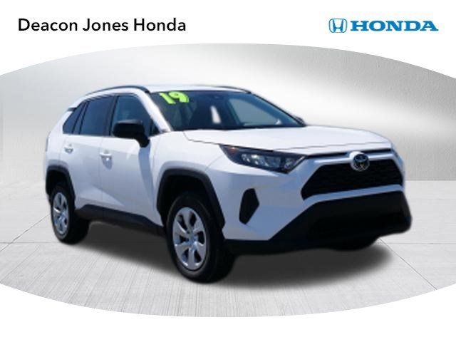 Super White 2019 Toyota RAV4 LE FWD SUV / Crossover Front-Wheel Drive 8-Speed Automatic