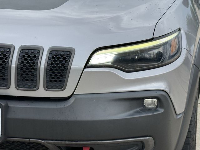 2020 Jeep Cherokee Trailhawk Silver at Victoria Chrysler Dodge Jeep Ram