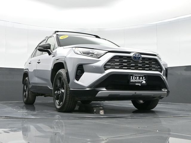 2020 Toyota RAV4 Hybrid XSE 31