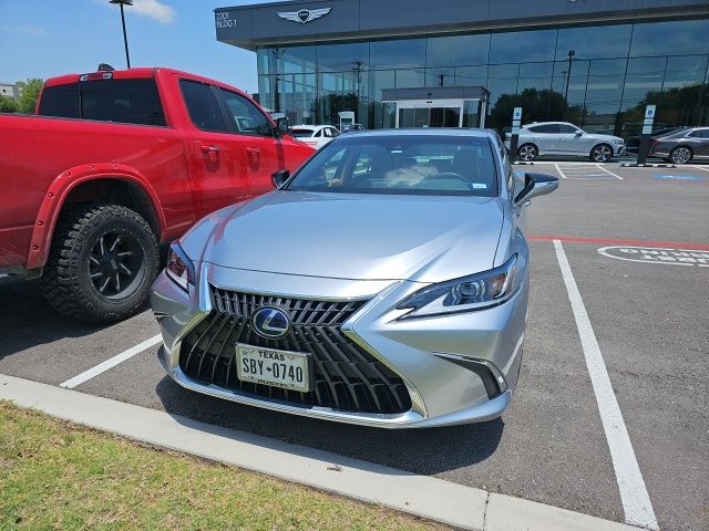 2022 Lexus ES Hybrid 300h 3