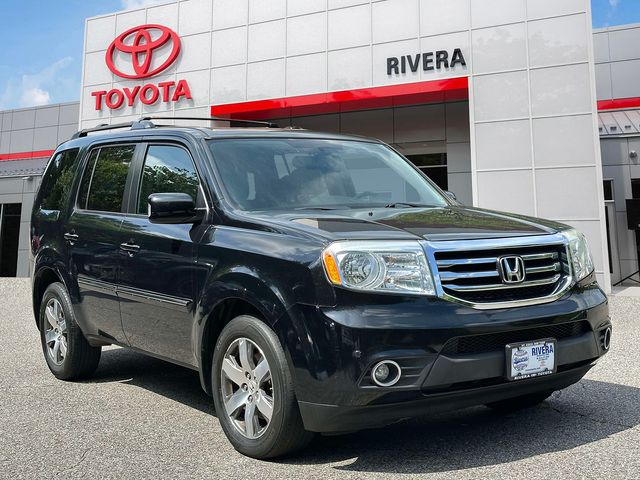 View vehicle photo 4