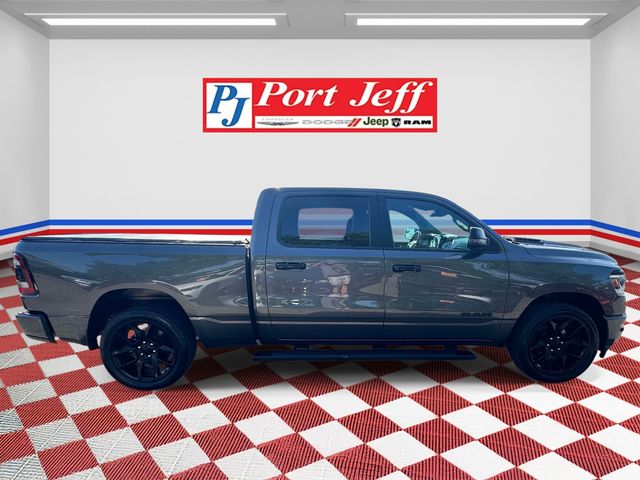 View vehicle photo 4