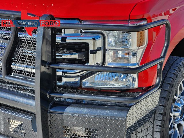 2022 Race Red Ford Super Duty F-250 SRW Lariat 4X4 Truck