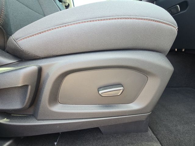 2025 Ford Explorer Active:B02488