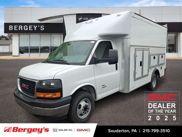 Summit White 2026 GMC Savana Chassis Van Rear-Wheel Drive 8-Speed Automatic