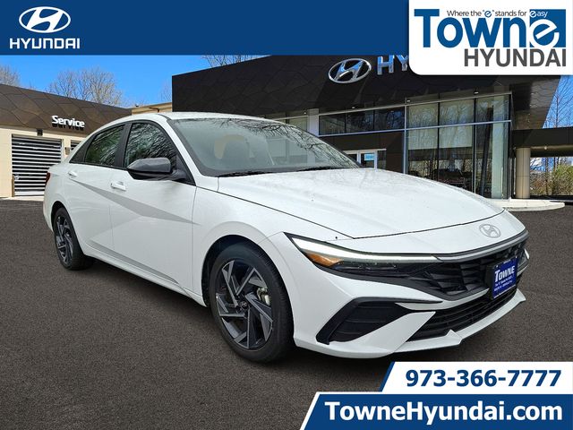 2025 Hyundai Elantra SEL Sport FWD