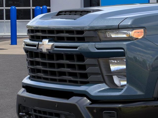 2025 Chevrolet Silverado 2500HD Custom photo