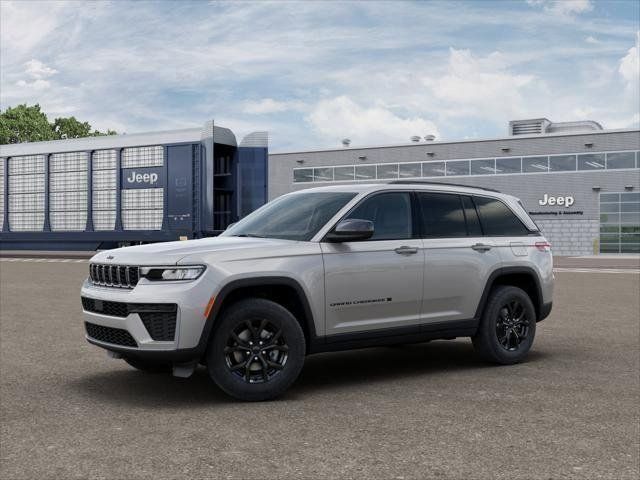 Silver Zynith 2026 Jeep Grand Cherokee Altitude 4WD SUV / Crossover Four-Wheel Drive 8-Speed Automatic