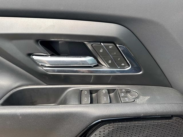 2025 Chevrolet Silverado EV LT - 11