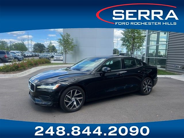 2020 Volvo S60 T5 Momentum FWD