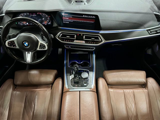 2022 BMW X7 M50i 27