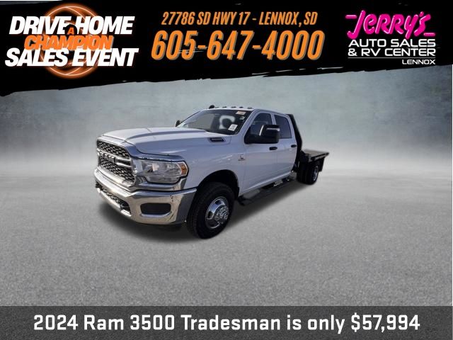 2024 RAM 3500 Chassis Tradesman Crew Cab LB DRW 4WD