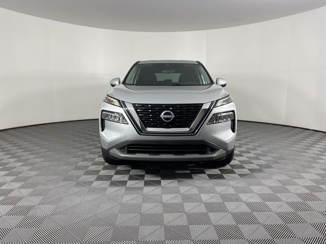 2022 Nissan Rogue SV 3