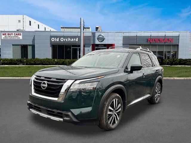 Black (Obsidian Green Pearl) 2024 Nissan Pathfinder Platinum FWD SUV / Crossover Front-Wheel Drive 9-Speed Automatic