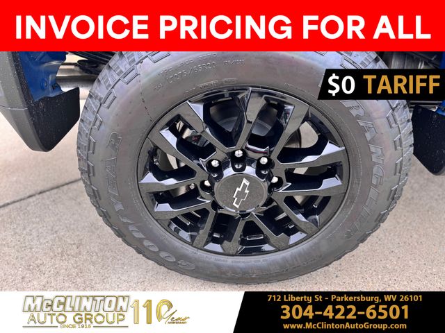 2025 Lakeshore Blue Metallic Chevrolet Silverado 2500HD LT 4X4 Truck
