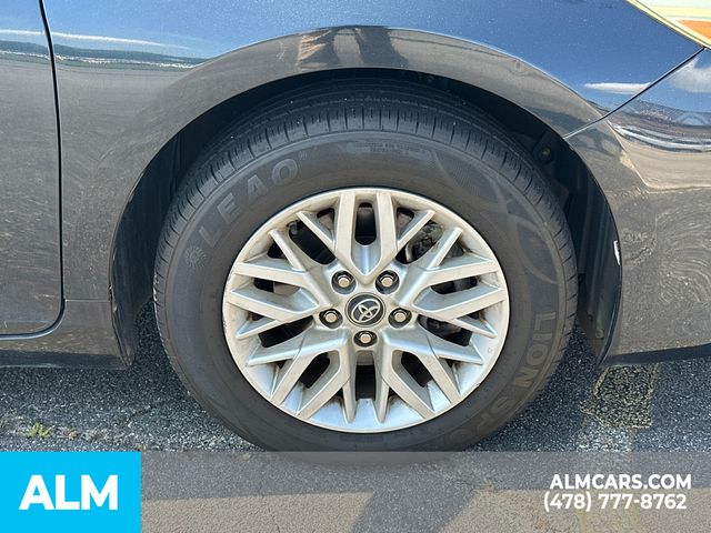 Used 2017 Gray Toyota LE image 14