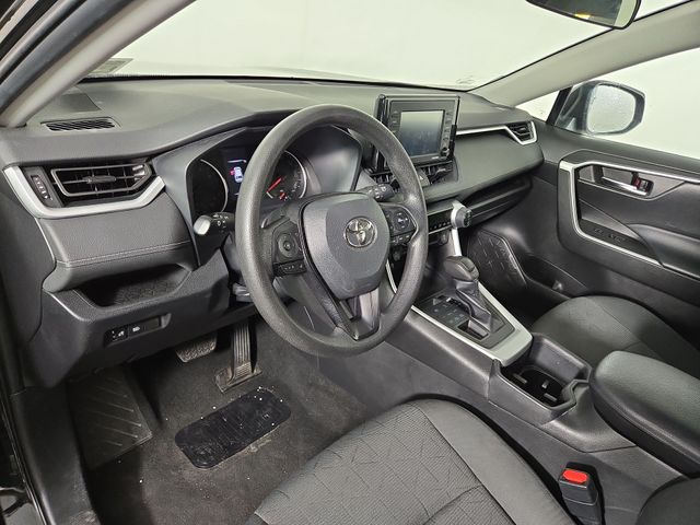 2022 Toyota RAV4 XLE photo