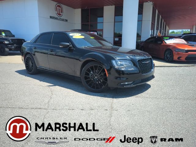 Gloss Black 2023 Chrysler 300 Sedan Rear-Wheel Drive 8-Speed Automatic